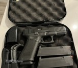Glock 45 G45 9mm w/night sights 3 mags box etc
